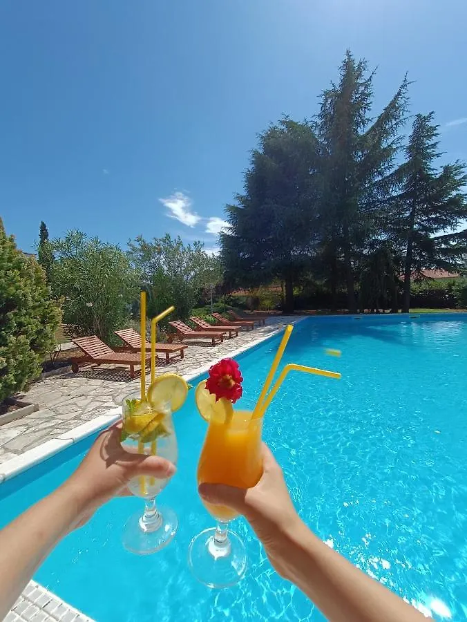 Hotel Holiday Buici  3*, Buici (Istria)