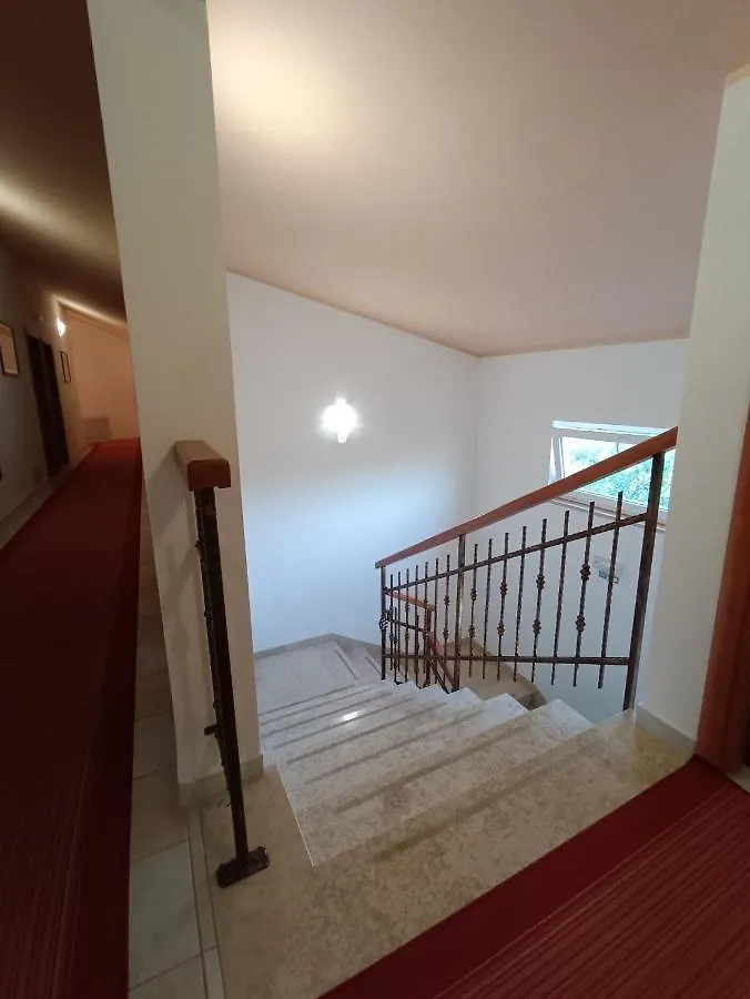 Hotel Holiday Buici
