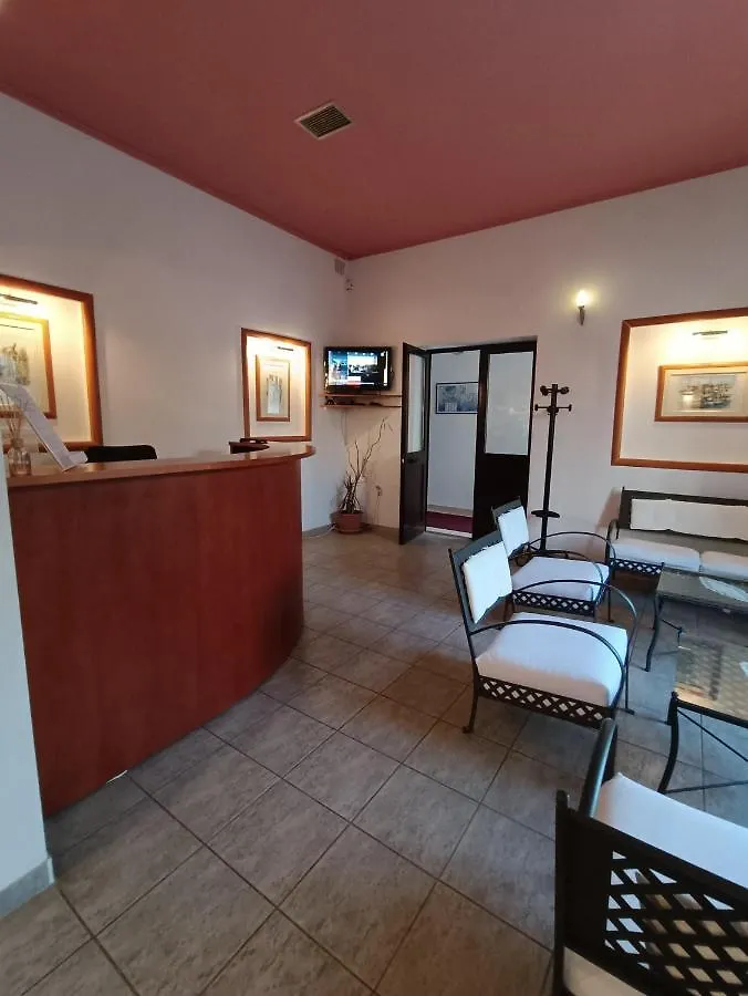 Hotel Holiday Buici