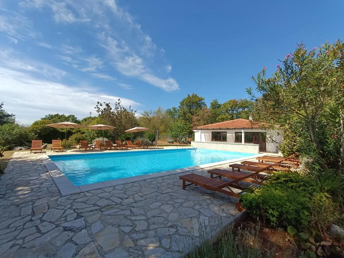 Hotel Holiday Buici  3*, Buici (Istria) Croazia