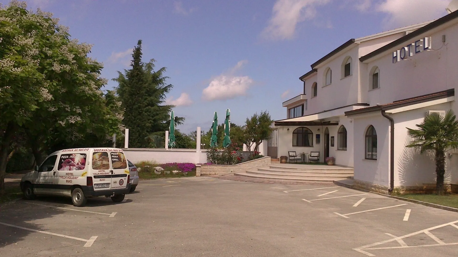 Hotel Holiday Buici