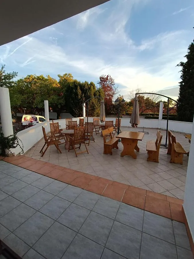 Hotel Holiday Buici