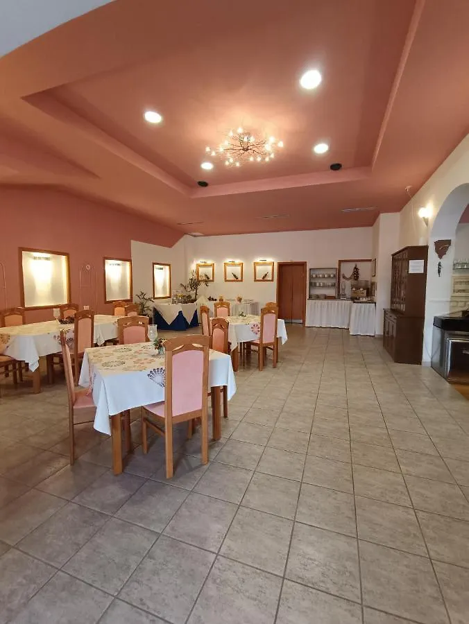 Hotel Holiday Buici