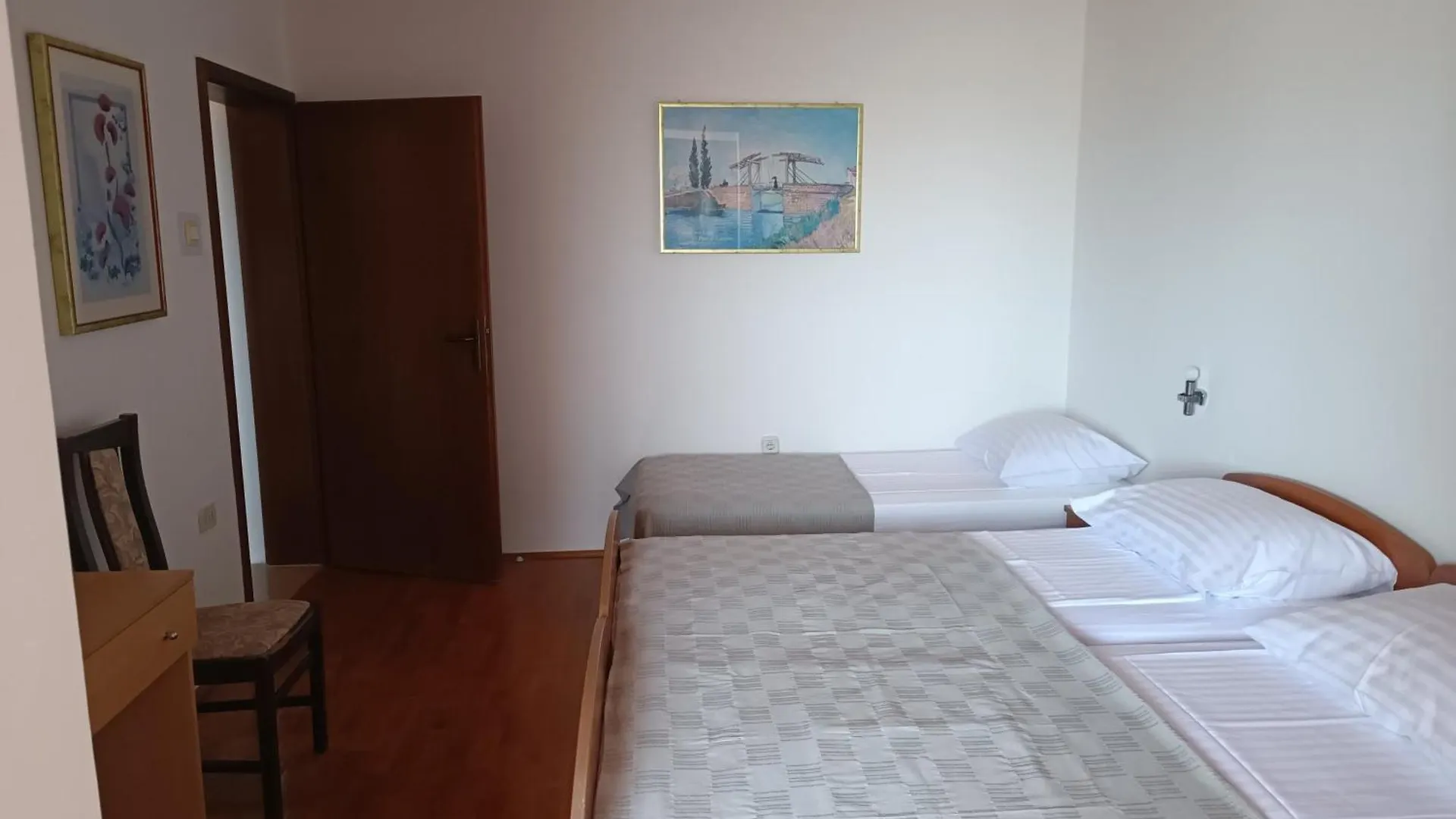 Hotel Holiday Buici